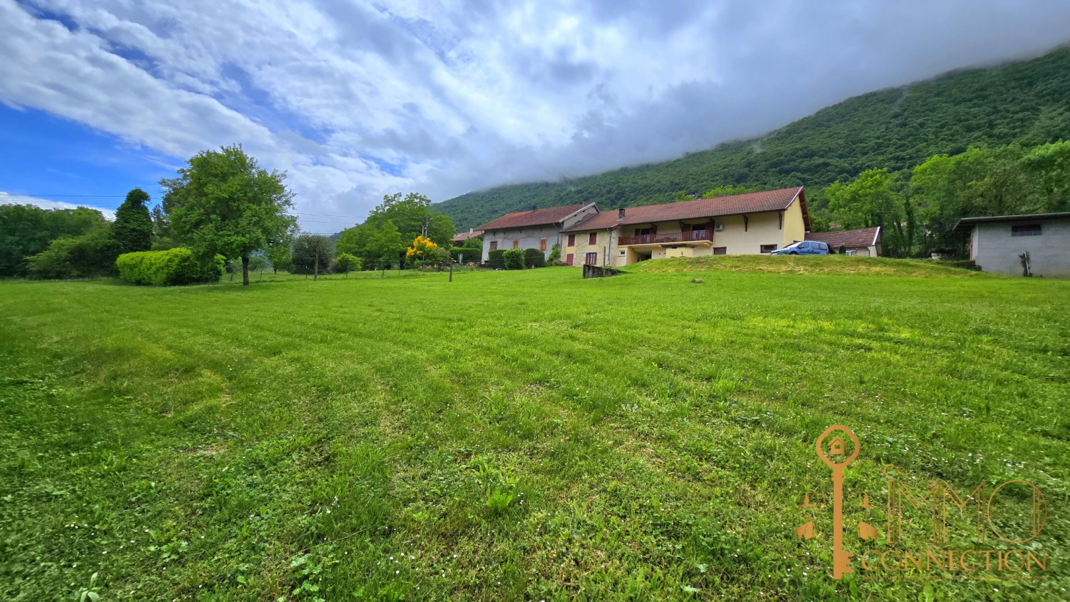 Terrain à bâtir 1696 m²