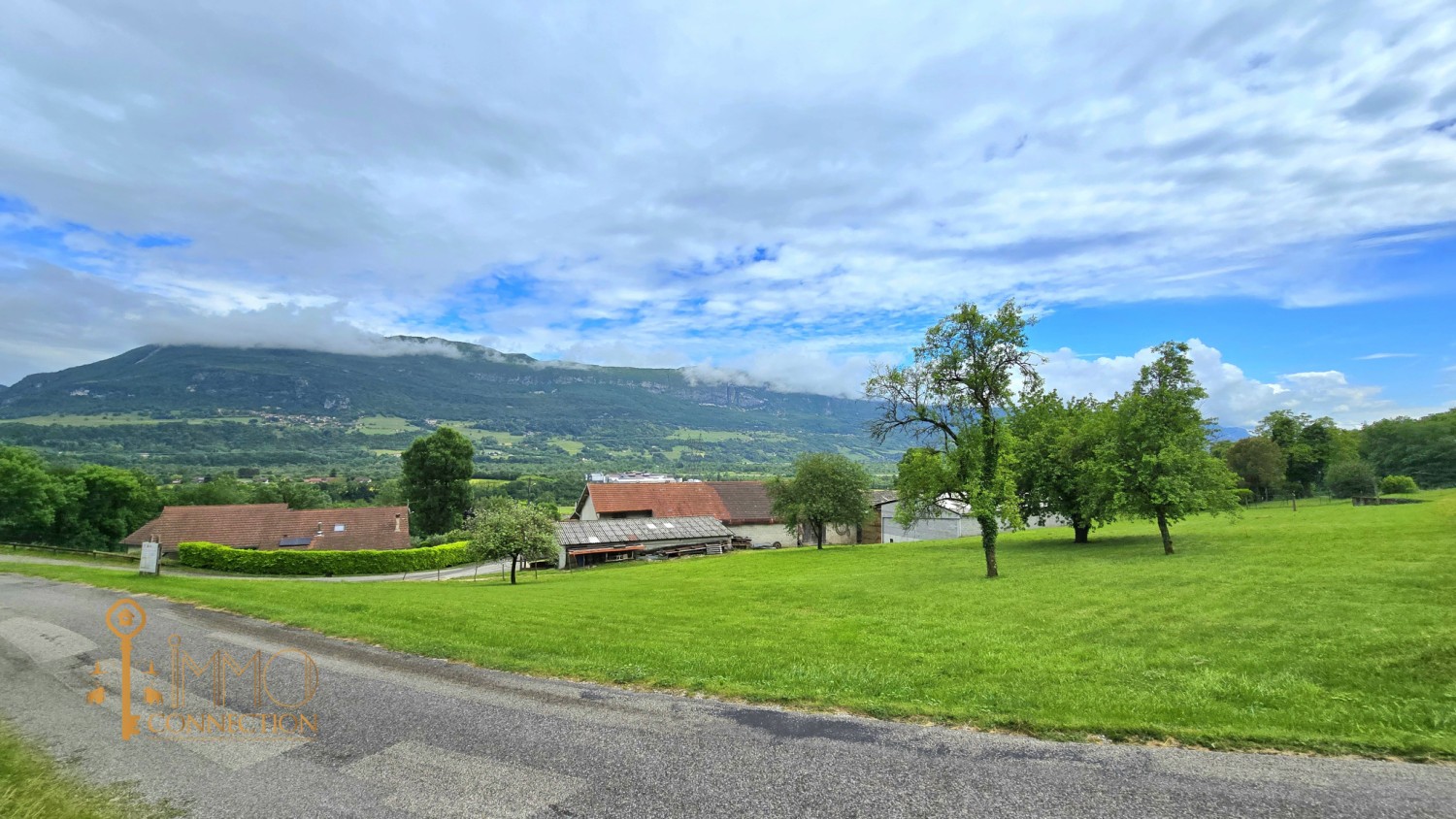 Terrain à bâtir 1932 m² 