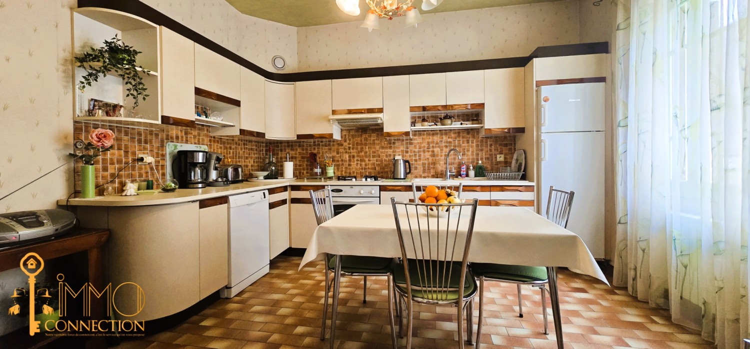 Propriété - 180 m²