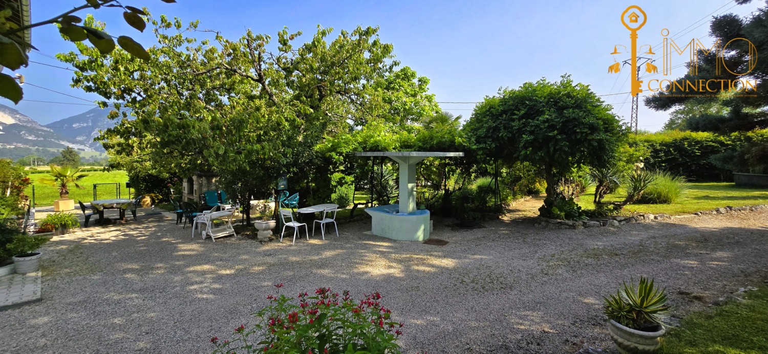 Propriété - 180 m²