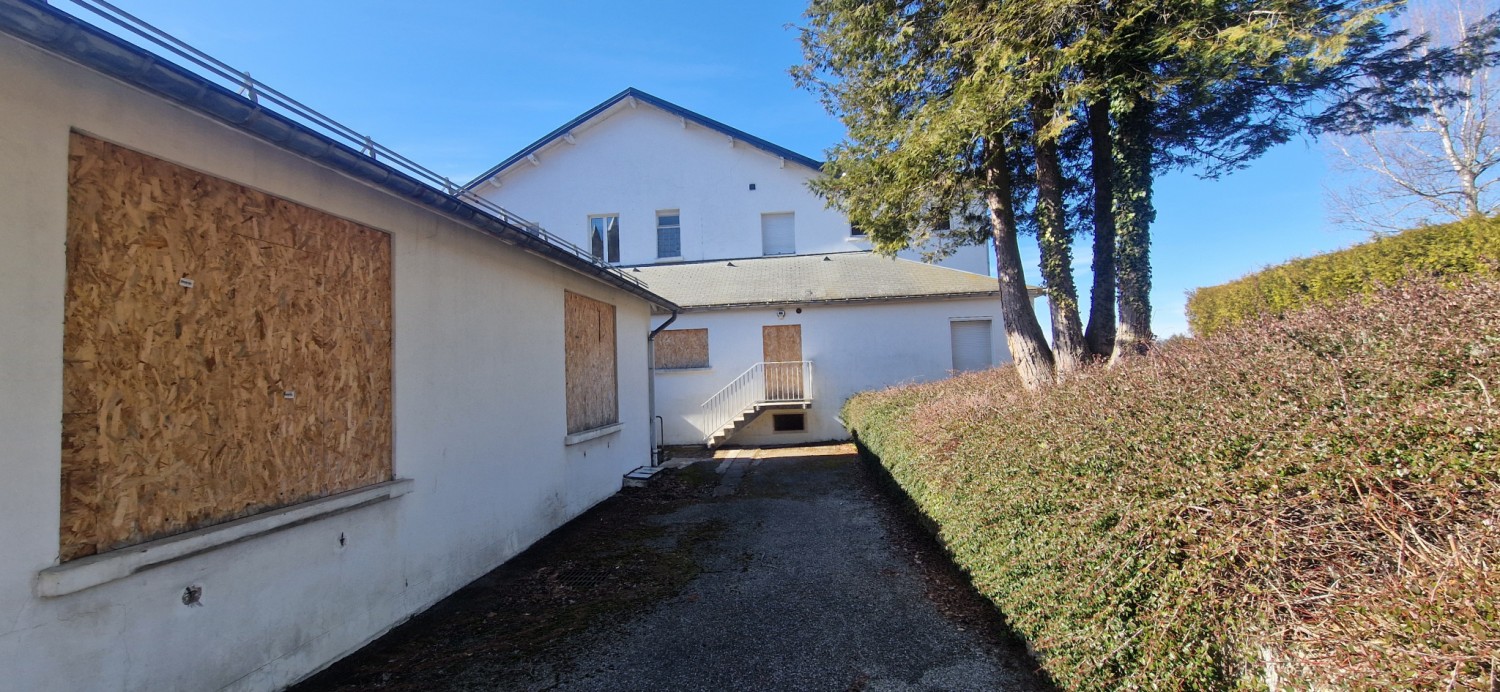 Propriété - 1462 m²