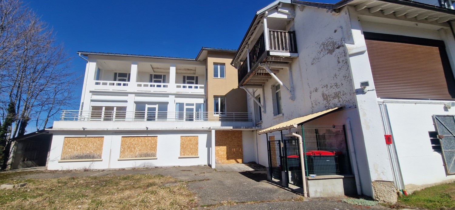Propriété - 1462 m²