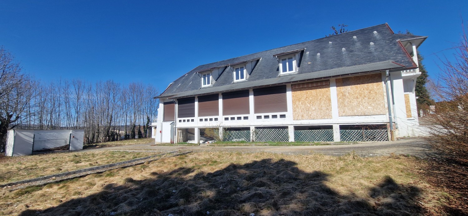 Propriété - 1462 m²