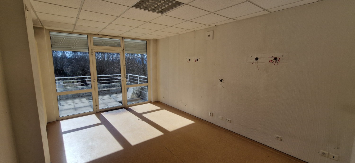 Propriété - 1462 m²