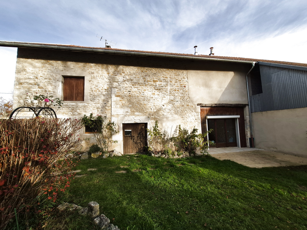 Maison - 148 m² - Fitignieu